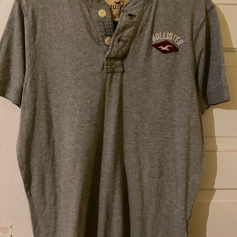 Hollister T-shirt.